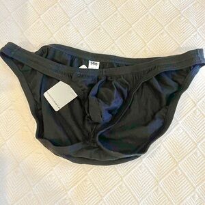 N2N men’s black pouch bikini briefs.
